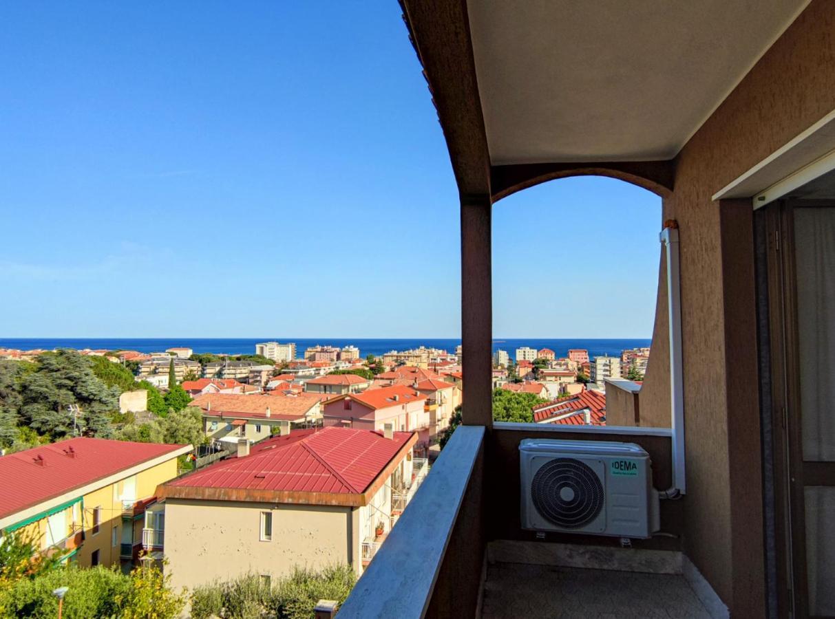 Bella Vista - By Ligooria Apartamento Pietra Ligure Exterior foto